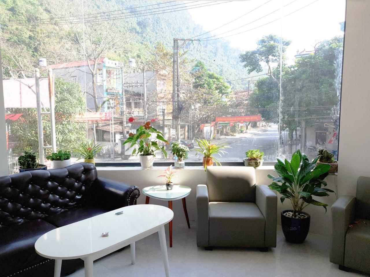 Long Hotel Ha Giang Buitenkant foto